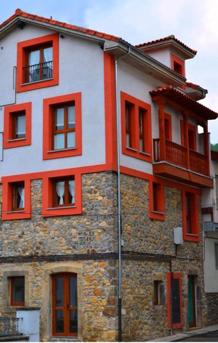 Apartamentos El Pigazu Onís Kültér fotó