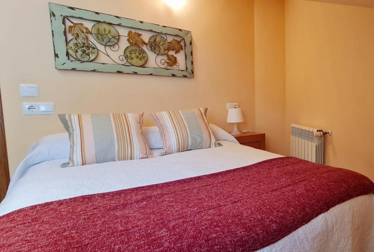 Apartamentos El Pigazu Onís Kültér fotó